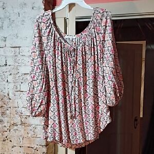 Women's Patterned Top
